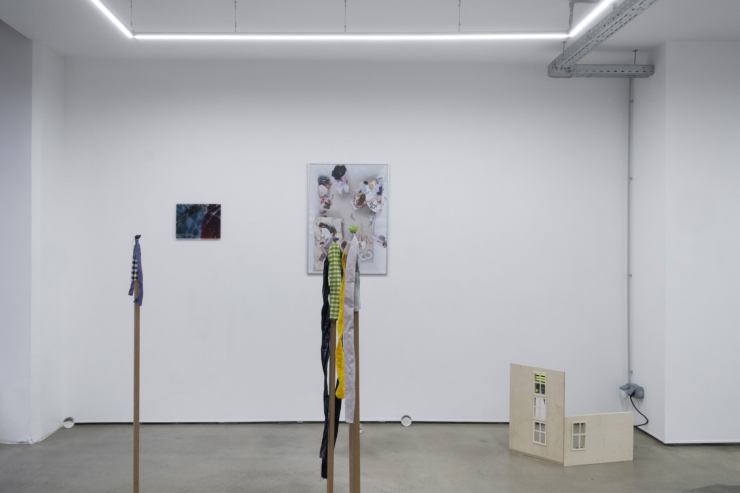 group show at exo exo